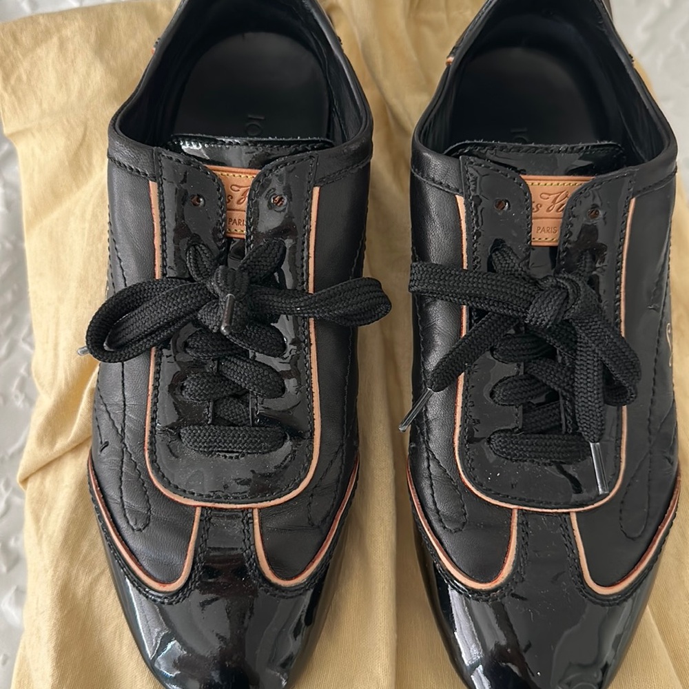 LV tennis shoes size 371/2